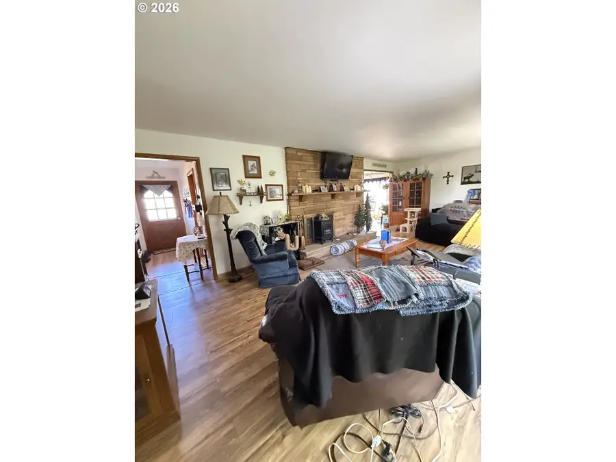 725 Cottonwood St, Arlington, OR 97812 - #3