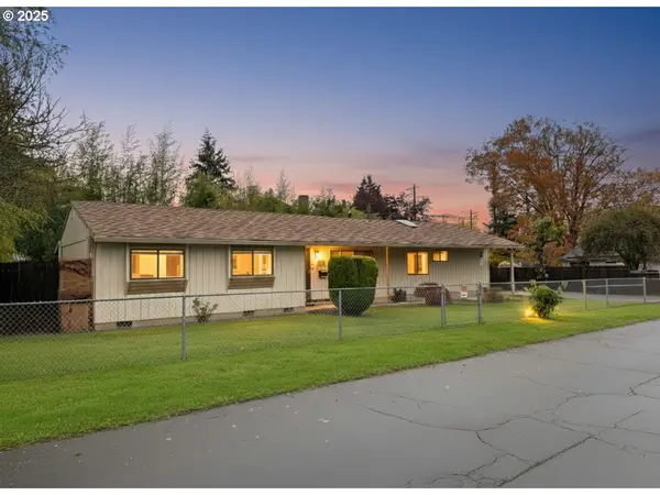 4025 NE Roselawn St, Portland, OR 97211