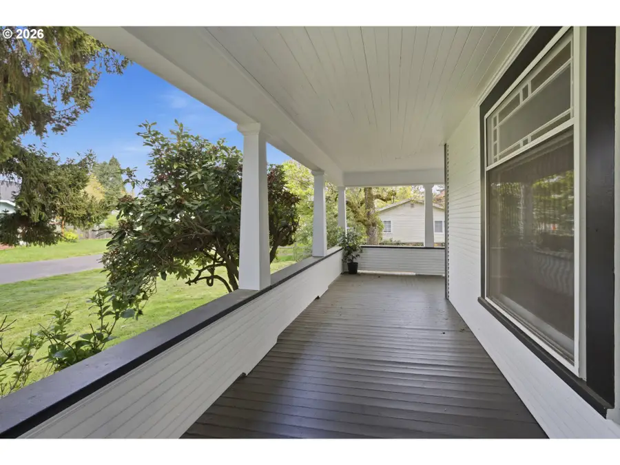 870 NW Garibaldi St, Hillsboro, OR 97124 - #3