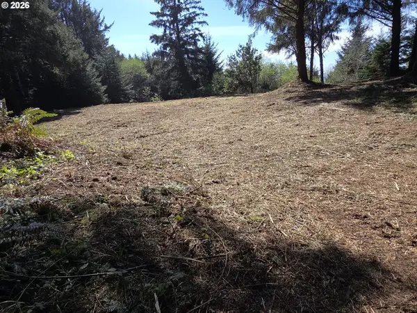 Hammond Ln #9, GoldBeach, OR 97444