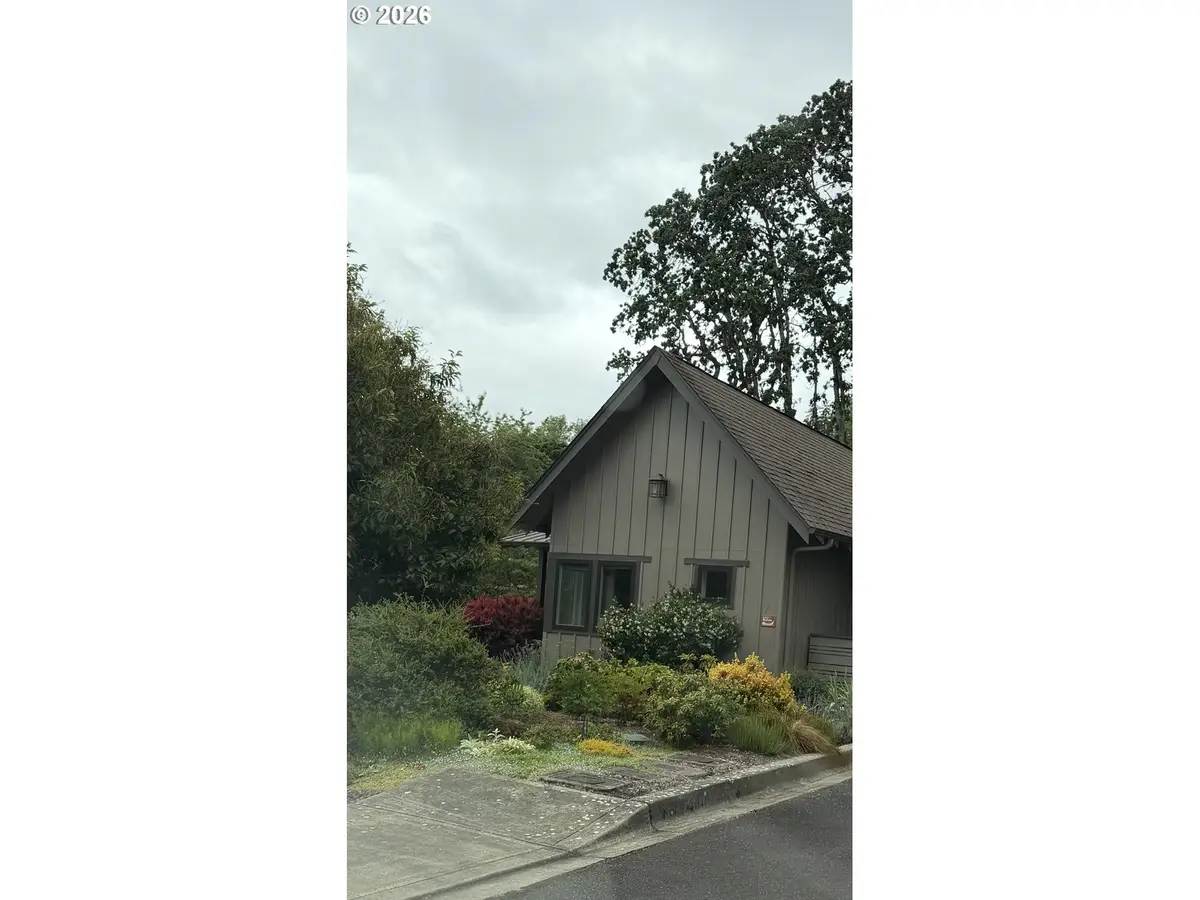 820 SW Collard St, McMinnville, OR 97128 - #1