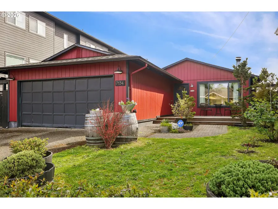 7134 N Greenwich Ave, Portland, OR 97217 - #2