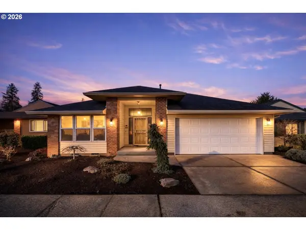 2013 NE 158th Pl, Portland, OR 97230