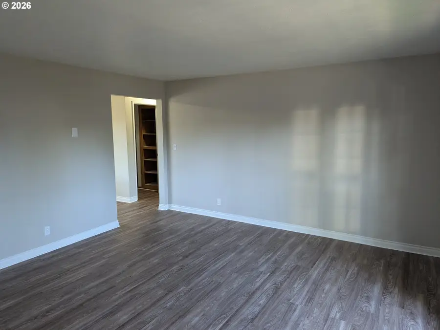 1207 D St, Salem, OR 97301 - #3