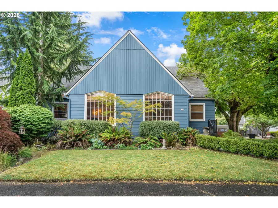 125 W 37th St, Vancouver, WA 98660 - #2