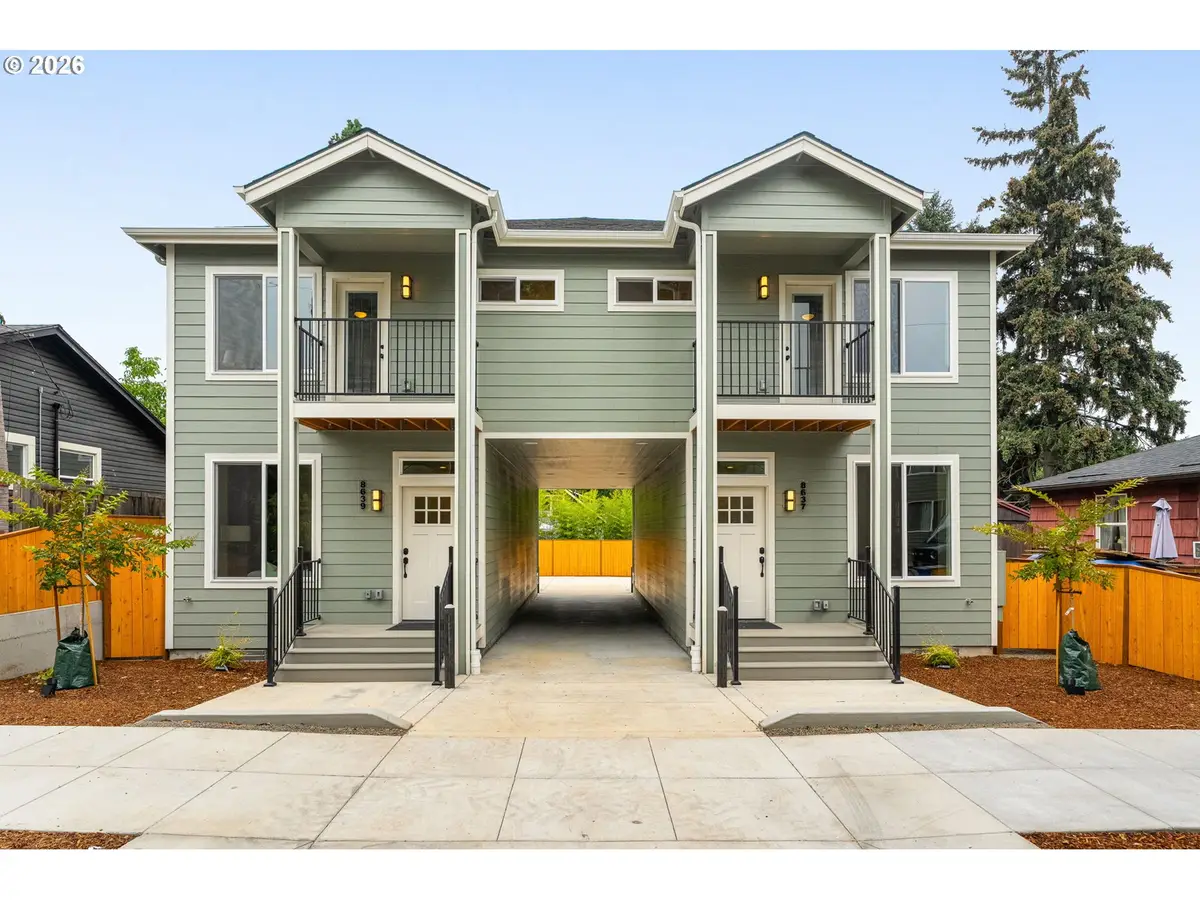 8639 N Fox St, Portland, OR 97203 - #1