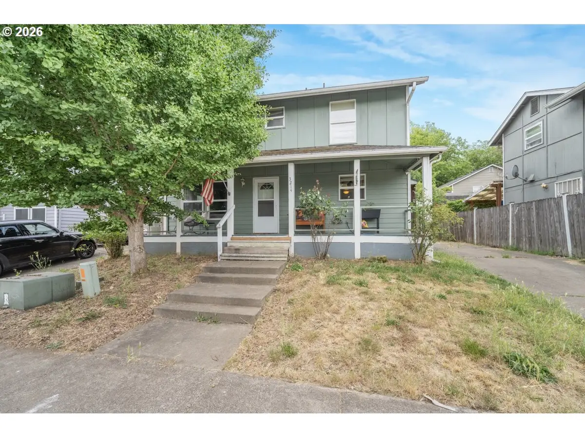 3214 Coraly Ave, Eugene, OR 97402 - #1
