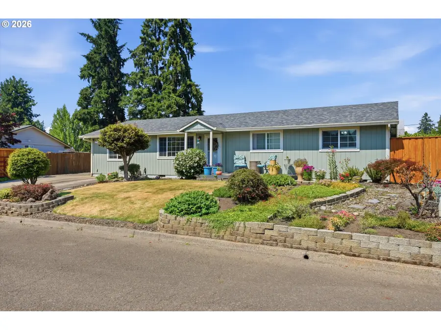 723 Maple St, Dayton, OR 97114 - #3