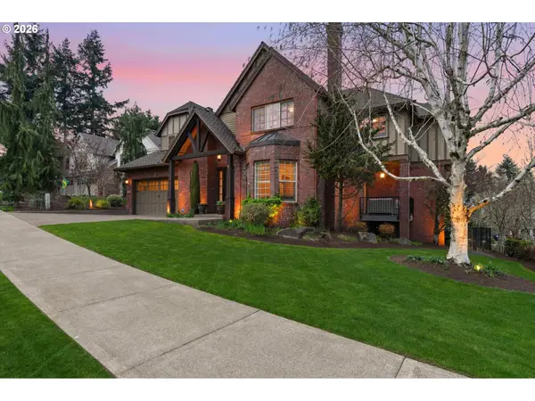 3987 Wheeler Ln, WestLinn, OR 97068