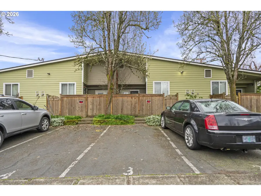 7302 N New York Ave #6, Portland, OR 97203 - #2