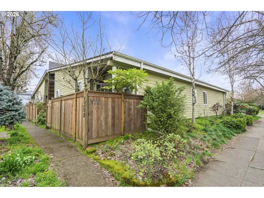 7302 N New York Ave #6, Portland, OR 97203 - #3