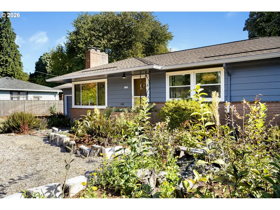 1902 SE 80th Ave, Portland, OR 97215 - #2