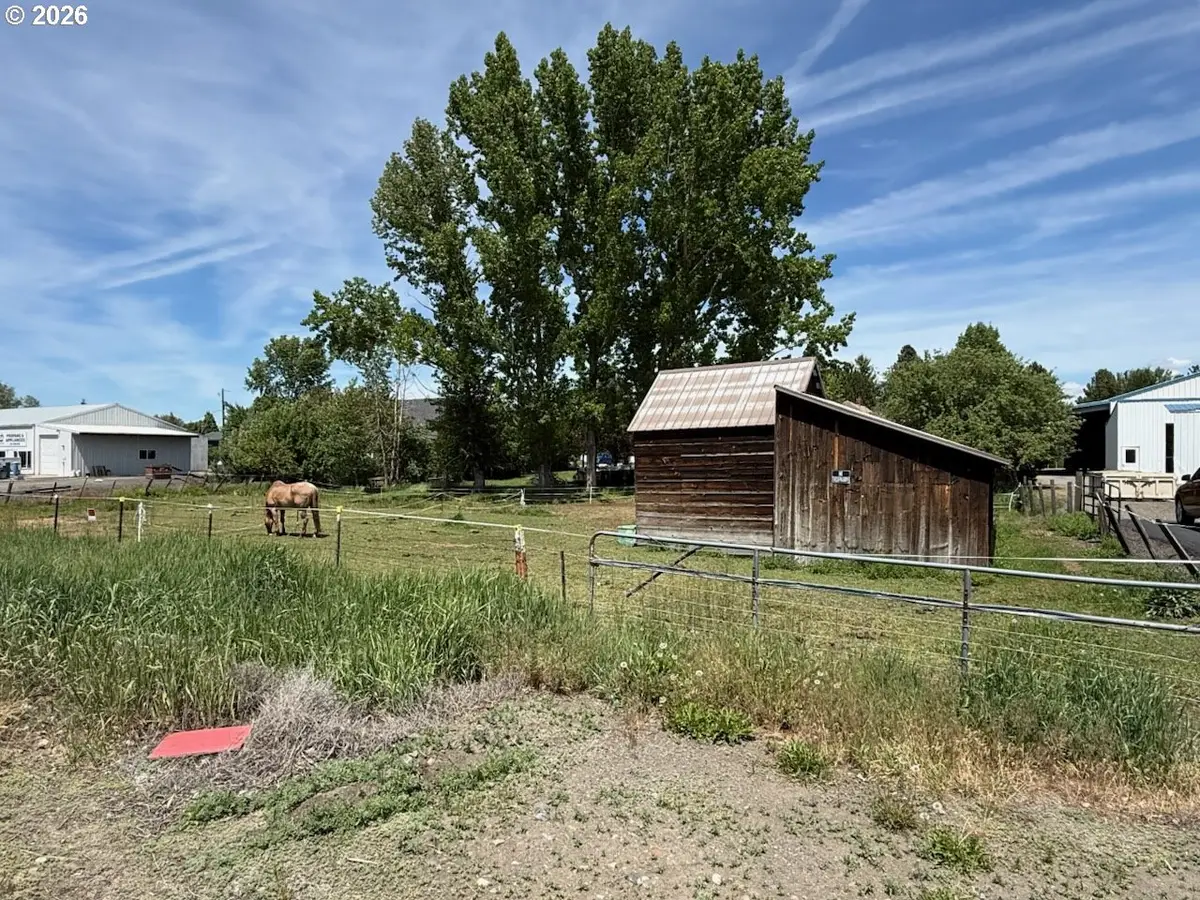 300 Residence St, Enterprise, OR 97828 - #1