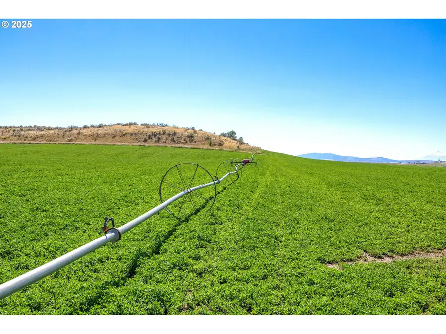 392 Del Fatti Ln, Klamath Falls, OR 97603 - Image #2