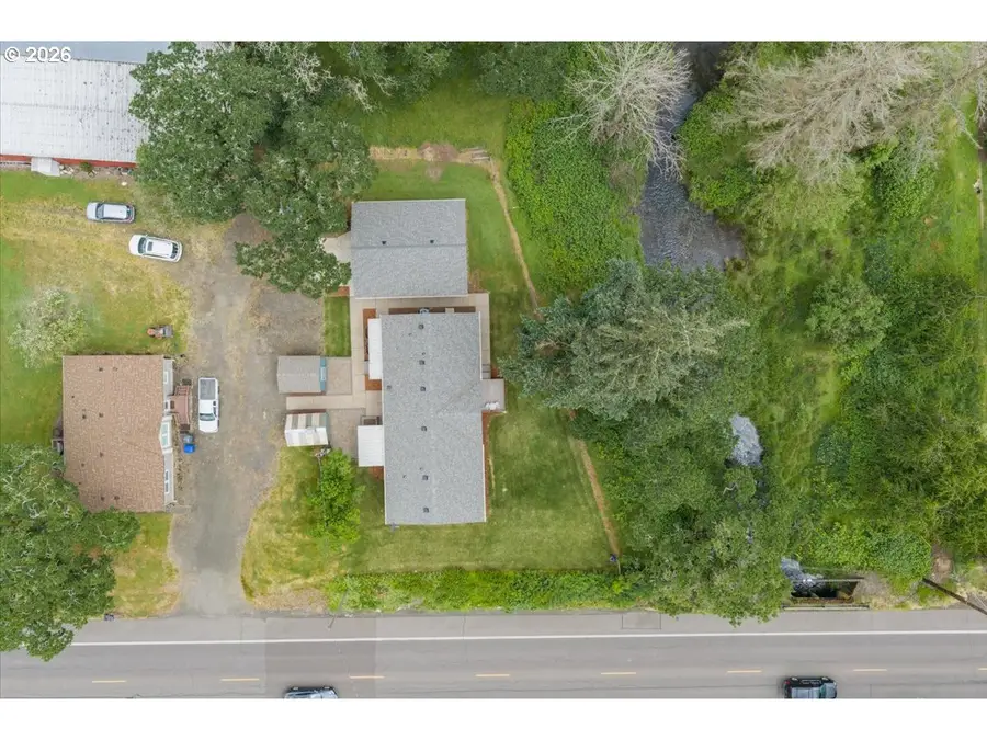 1017 N 2nd St, Jefferson, OR 97352 - #3