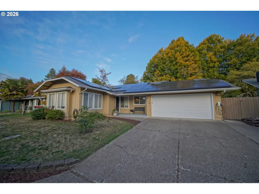 3709 Kevington Ave, Eugene, OR 97405 - #3