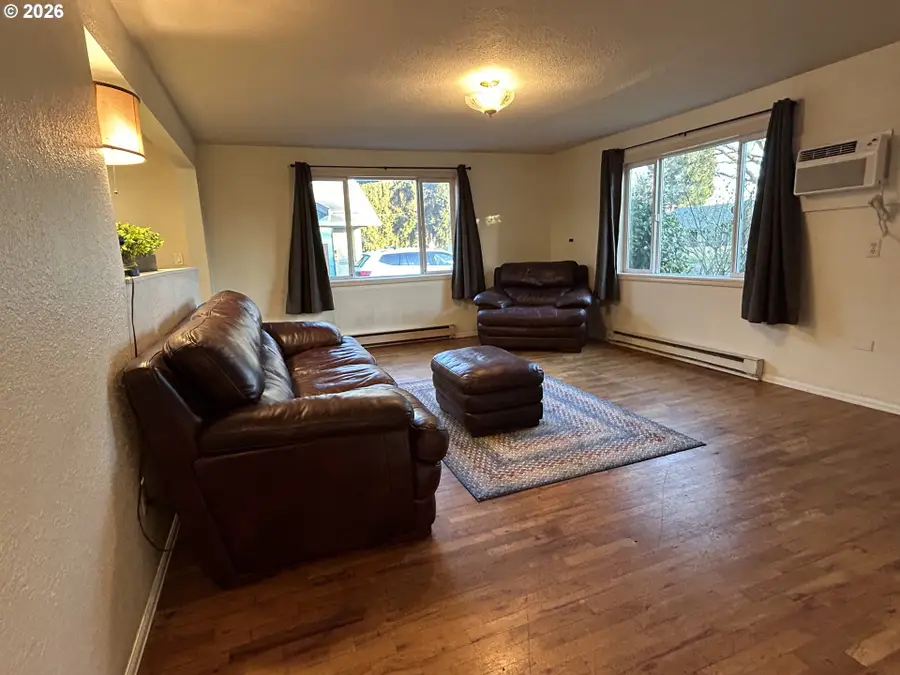 1708 I St, Springfield, OR 97477 - #3