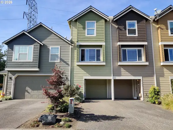 21805 NE Heartwood Cir, Fairview, OR 97024
