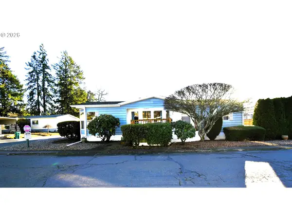 16368 SE 135th Ave #10, Clackamas, OR 97015