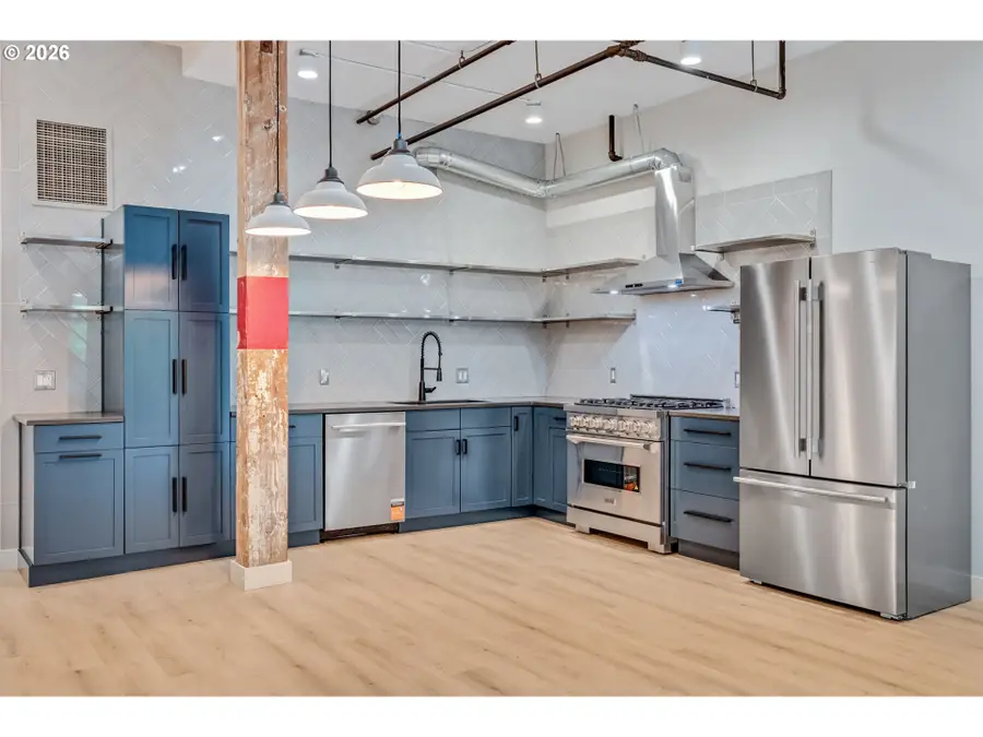 725 NW Flanders St #304, Portland, OR 97209 - #2