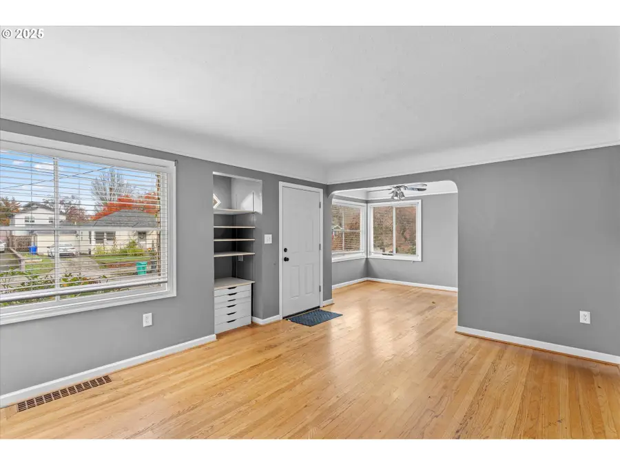 5118 N Yale St, Portland, OR 97203 - Image #2