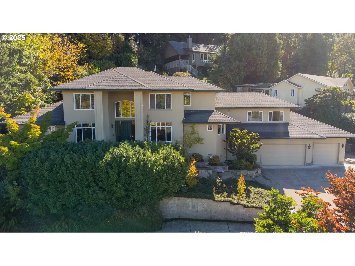 1243 Crenshaw Rd, Eugene, OR 97401 - Image #1