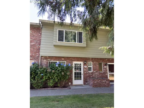 2058 NE Hogan Dr, Gresham, OR 97030