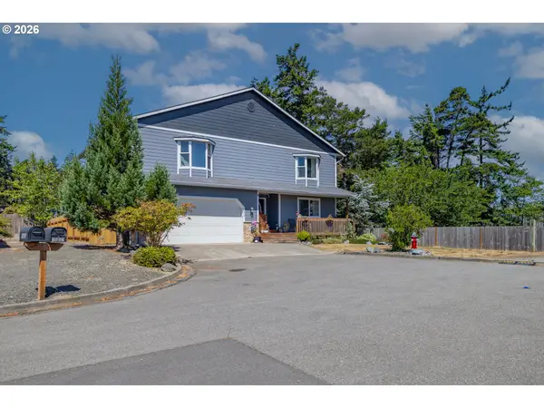 1602 Ash St, NorthBend, OR 97459
