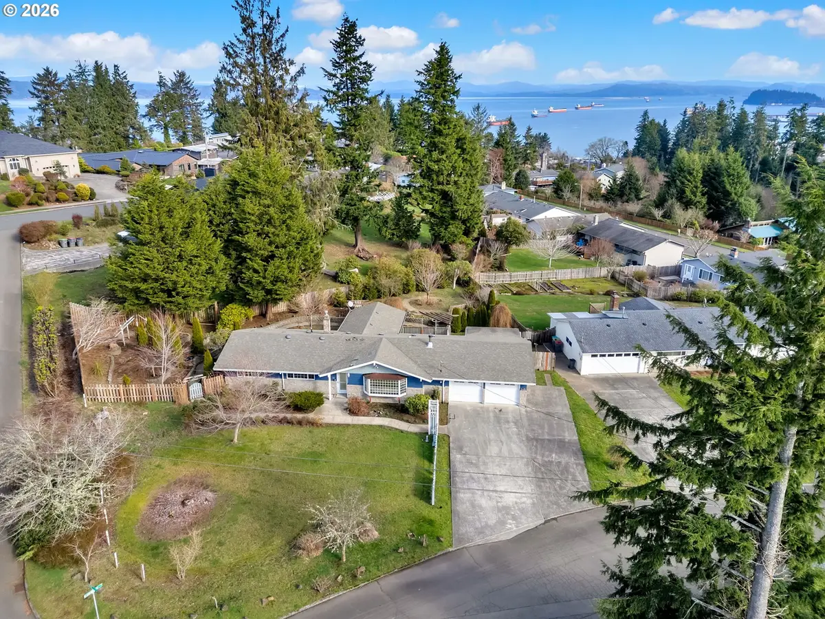 30 W Kensington Ave, Astoria, OR 97103 - #1