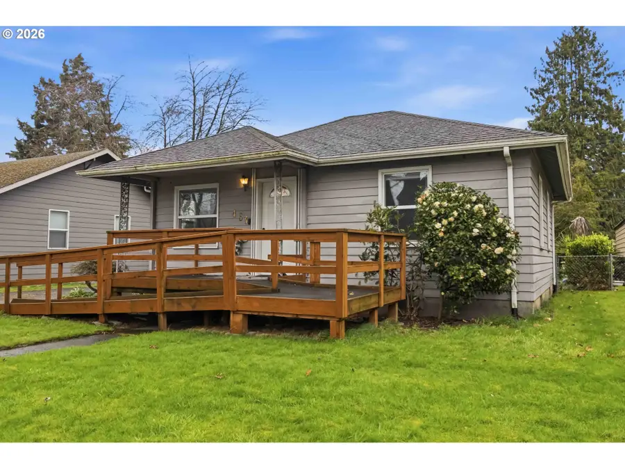 463 26th Ave, Longview, WA 98632 - #2