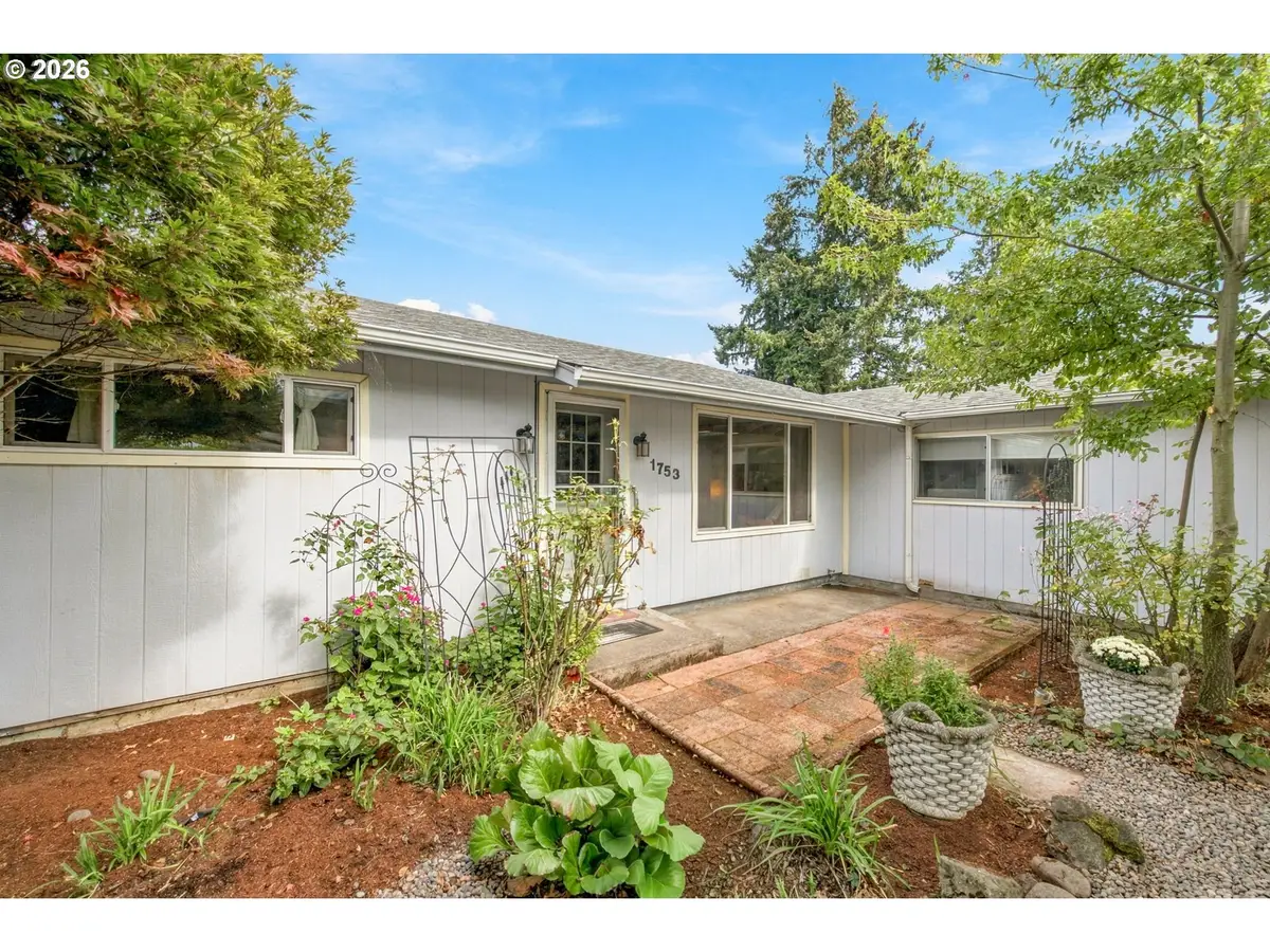 1753 Elkay Dr, Eugene, OR 97404 - #1