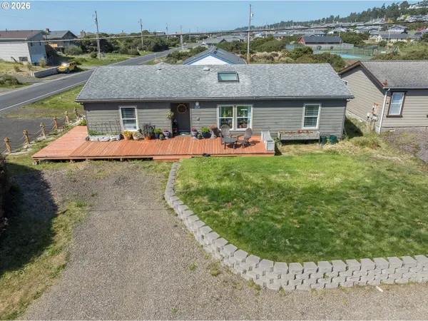 2018 NW Oceanic Loop, Waldport, OR 97394