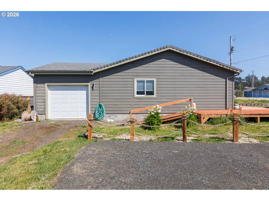 2018 NW Oceanic Loop, Waldport, OR 97394 - #3