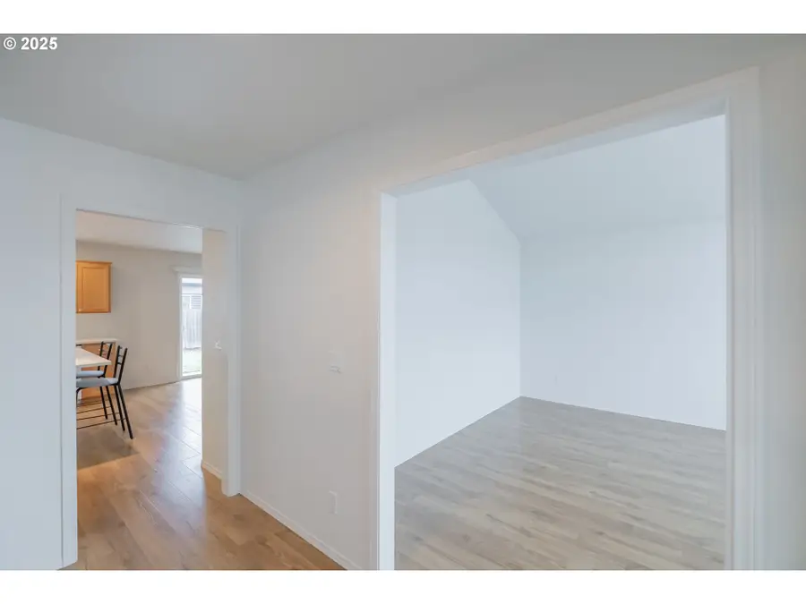 1851 Cougar Ave, Albany, OR 97321 - Image #2