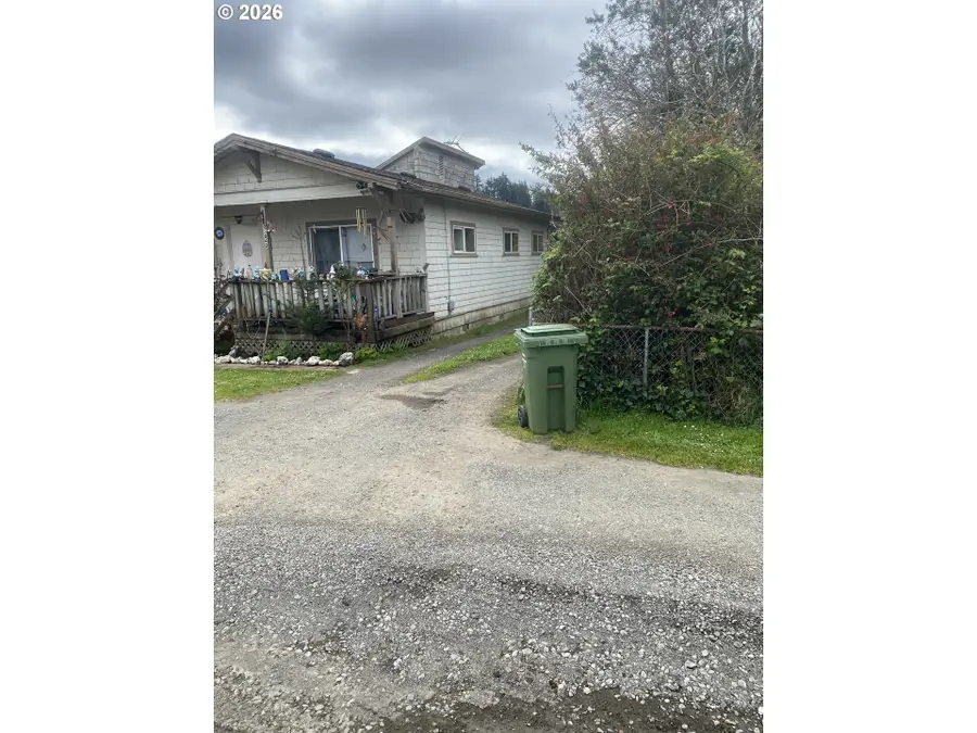 93840 High Ln, Coos Bay, OR 97420 - #3