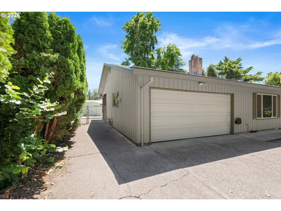 938 NE Delsey Rd, Hillsboro, OR 97124 - #2