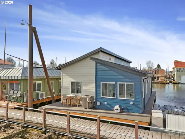 18989 NE Marine Dr #A6, Portland, OR 97230