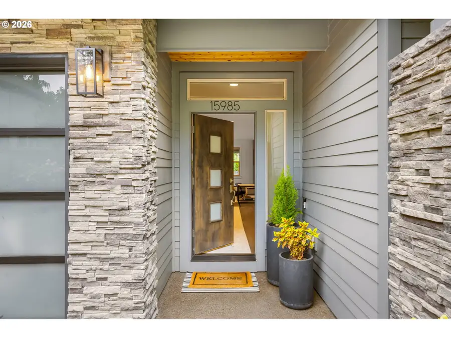 15985 Bonaire Ave, Lake Oswego, OR 97035 - #3