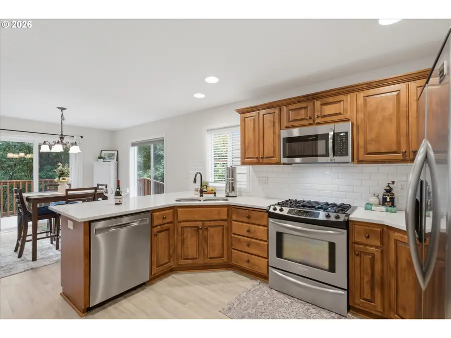 517 NW 152nd St, Vancouver, WA 98685 - #3