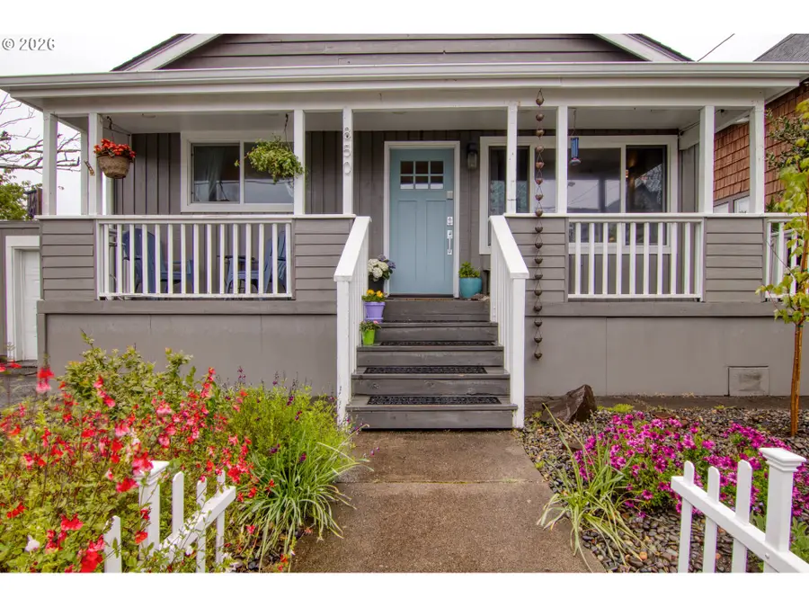 850 1st Ave, Seaside, OR 97138 - #2