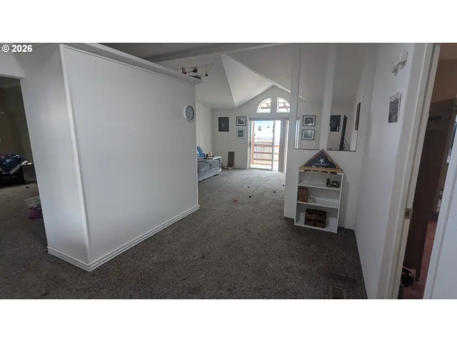 403 Carol St, Lowell, OR 97452 - #3