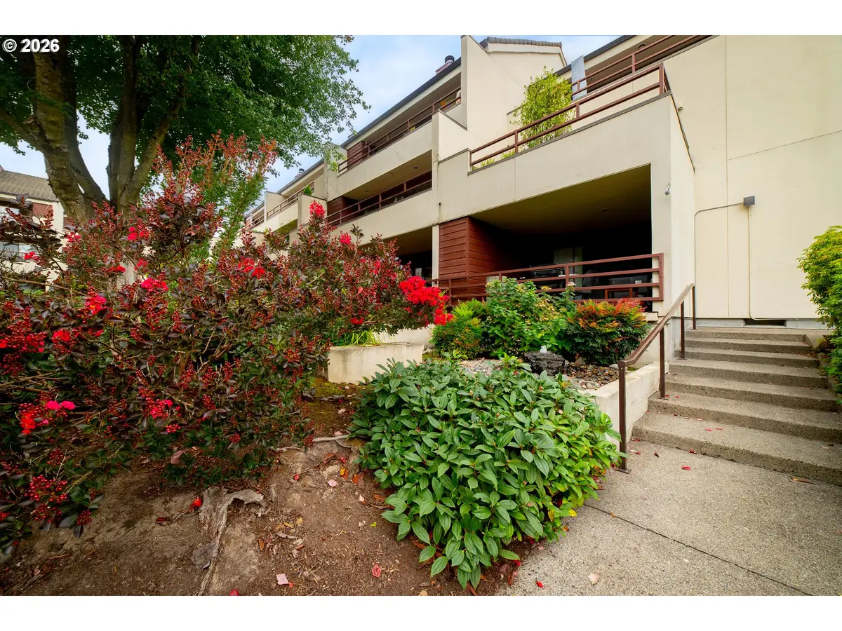 5150 S Landing Dr #312B2, Portland, OR 97239 - #1