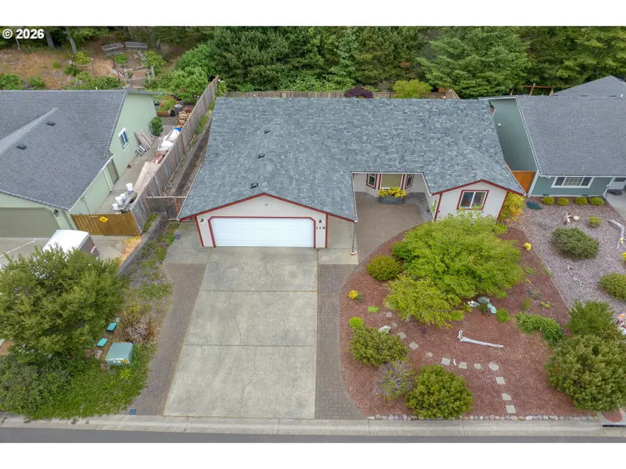 118 Park Village Loop, Florence, OR 97439 - #3