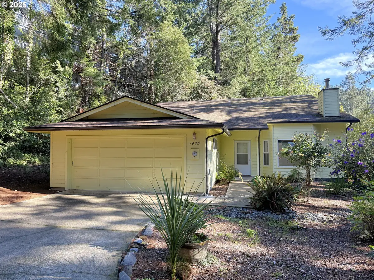 1475 Seacrest Ln, Brookings, OR 97415 - Image #1