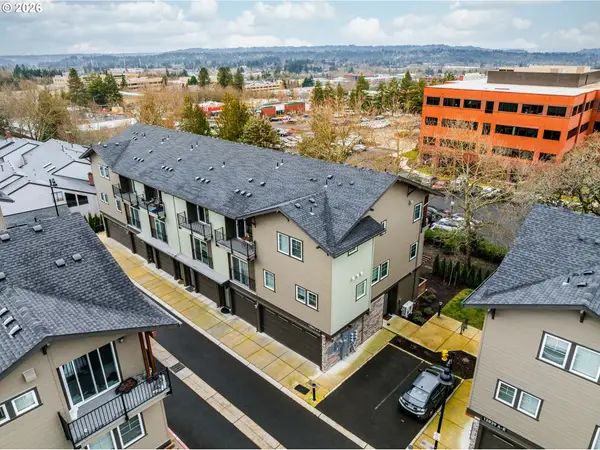 12043 SE High Creek Rd #E, HappyValley, OR 97086