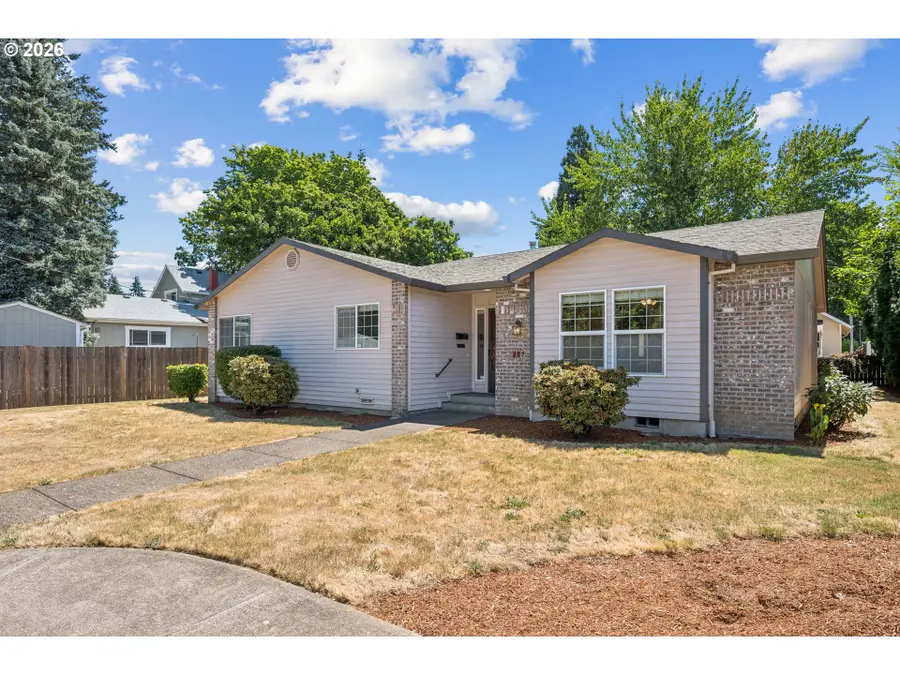 257 N Knights Bridge Rd, Canby, OR 97013 - #3