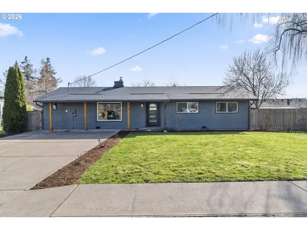 515 May St, Molalla, OR 97038