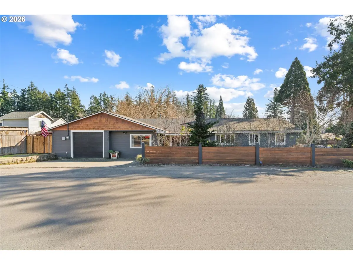 4735 Sussex St, West Linn, OR 97068 - Image #1