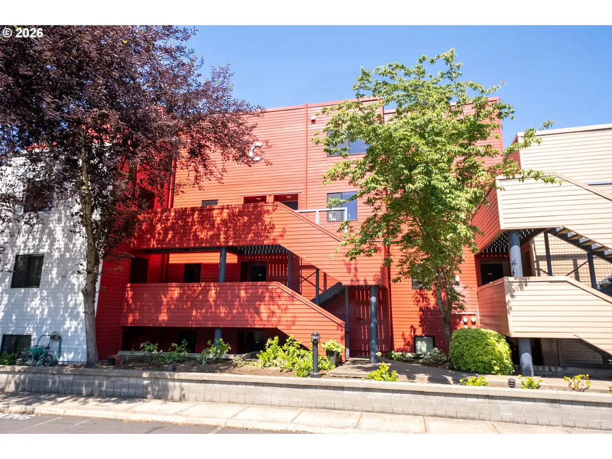 710 NW Naito Pkwy #C12, Portland, OR 97209 - Image #1