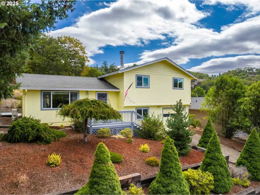 1783 NE Todd St, Roseburg, OR 97470 - Image #3